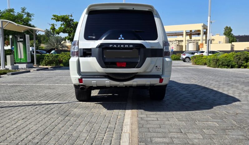 
								Used Mitsubishi Pajero full									