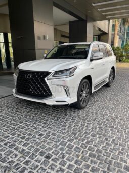 Lexus LX570 Signature