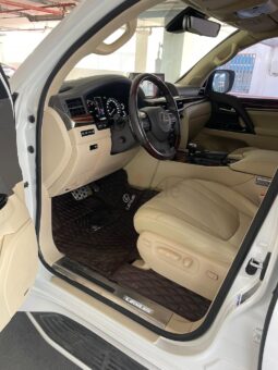 
										Lexus LX570 Signature full									