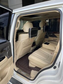 
										Lexus LX570 Signature full									