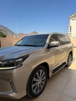 
										Lexus LX570 Signature full									