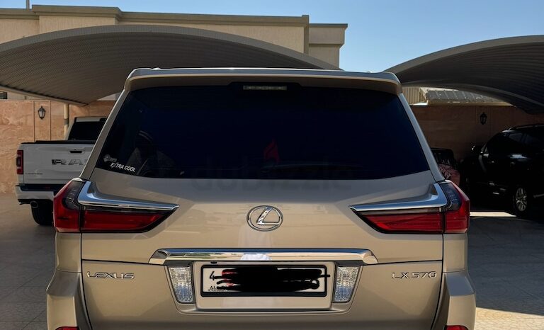 
								Lexus LX570 Signature full									